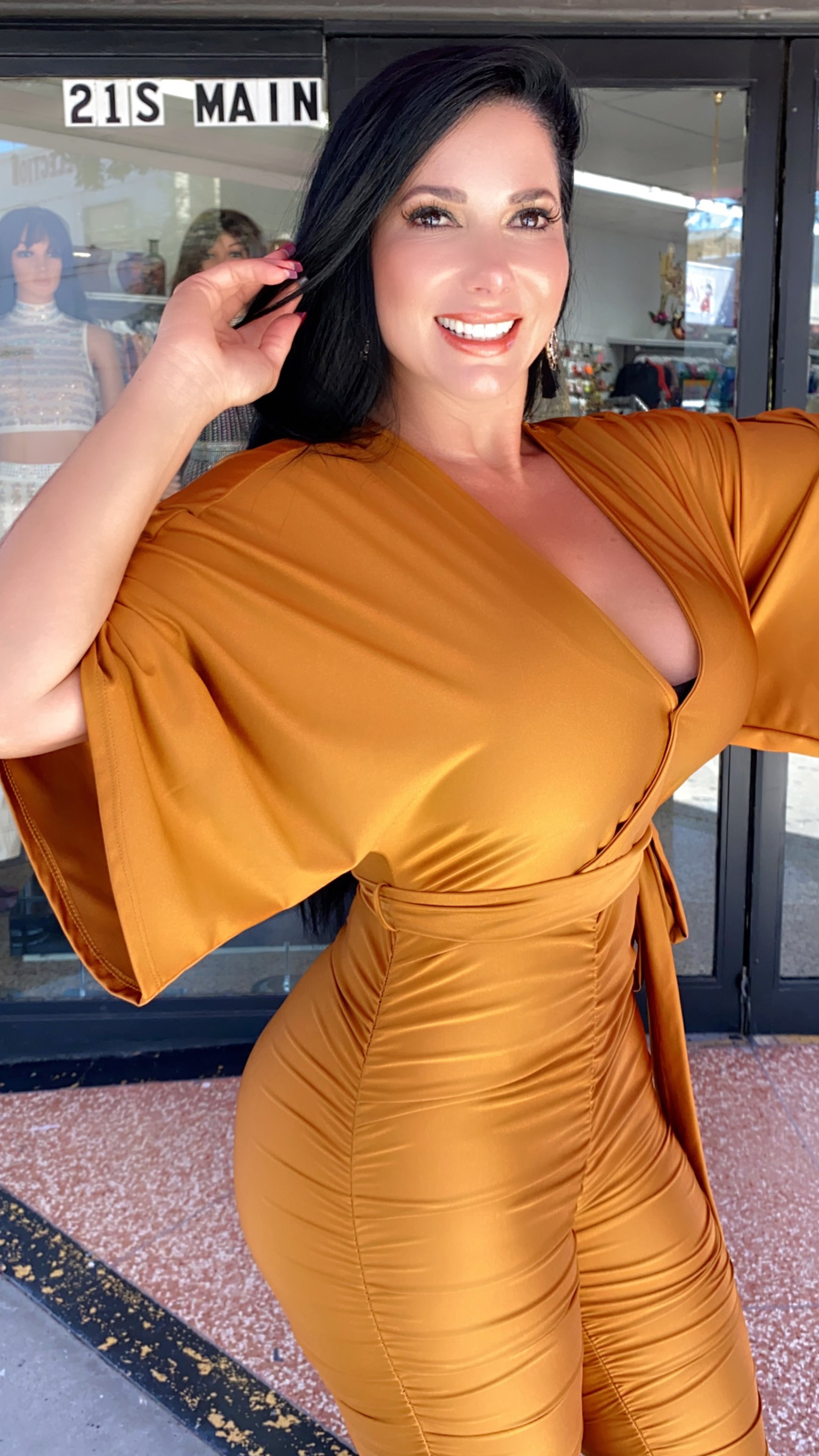 ROMPERS / JUMPSUITS